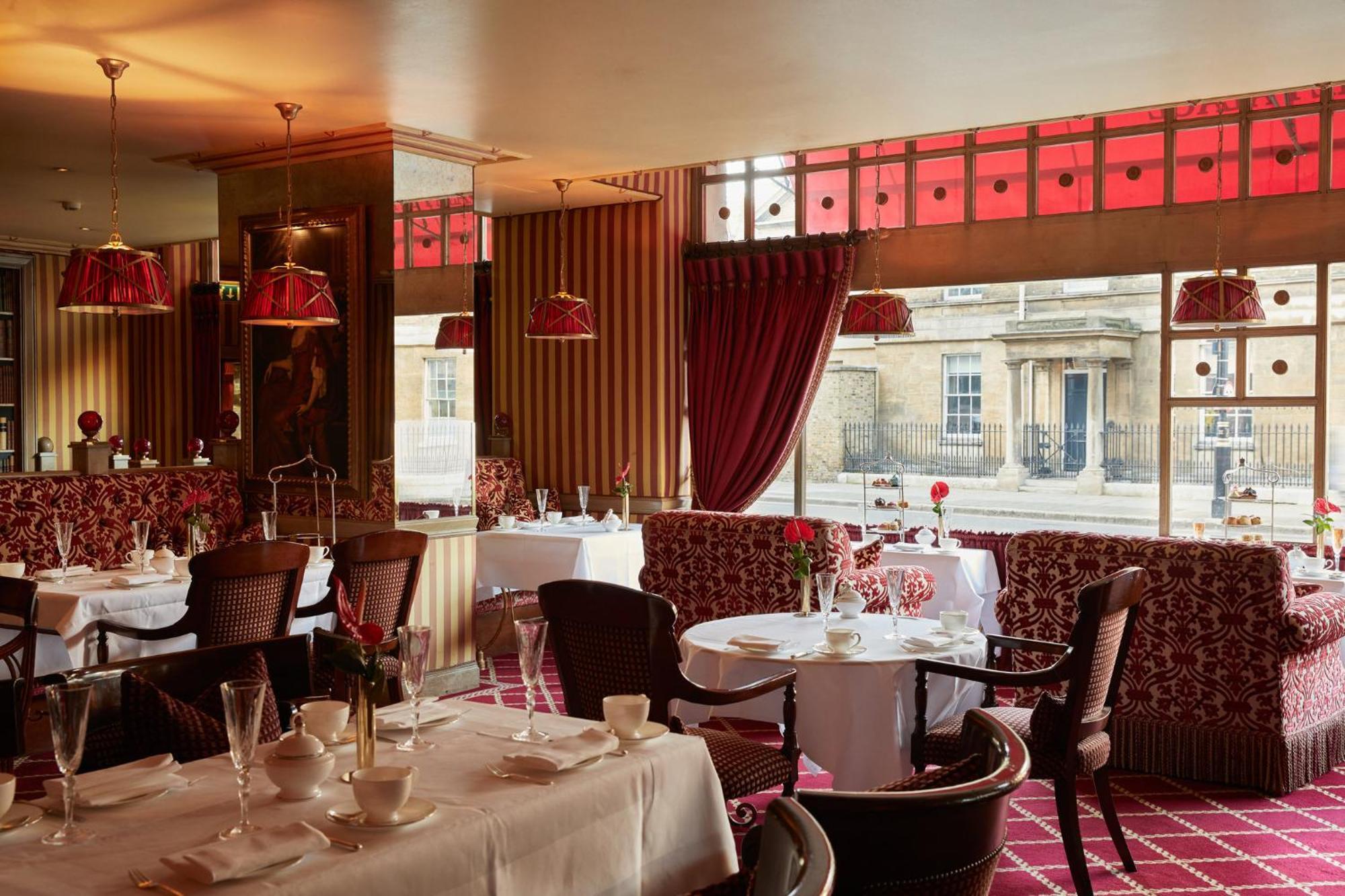 Rubens At The Palace Londen Buitenkant foto Interior of the restaurant